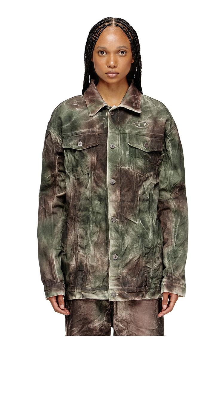 Trucker jacket in crinkled camo canvas