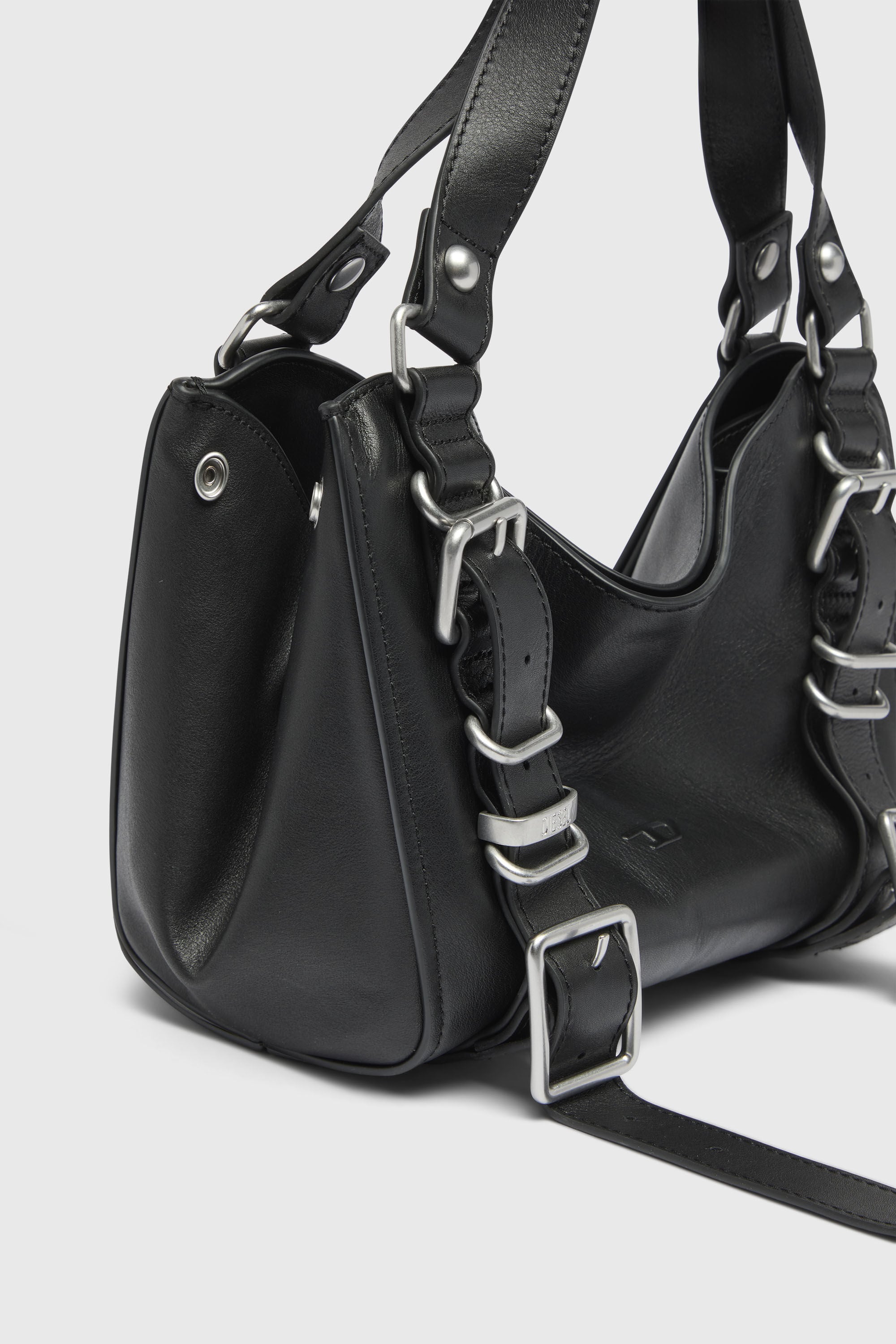 Diesel - D-ONE TOPHANDLE S, Woman's D-One-Small top-handle bag in treated leather in Black - 6