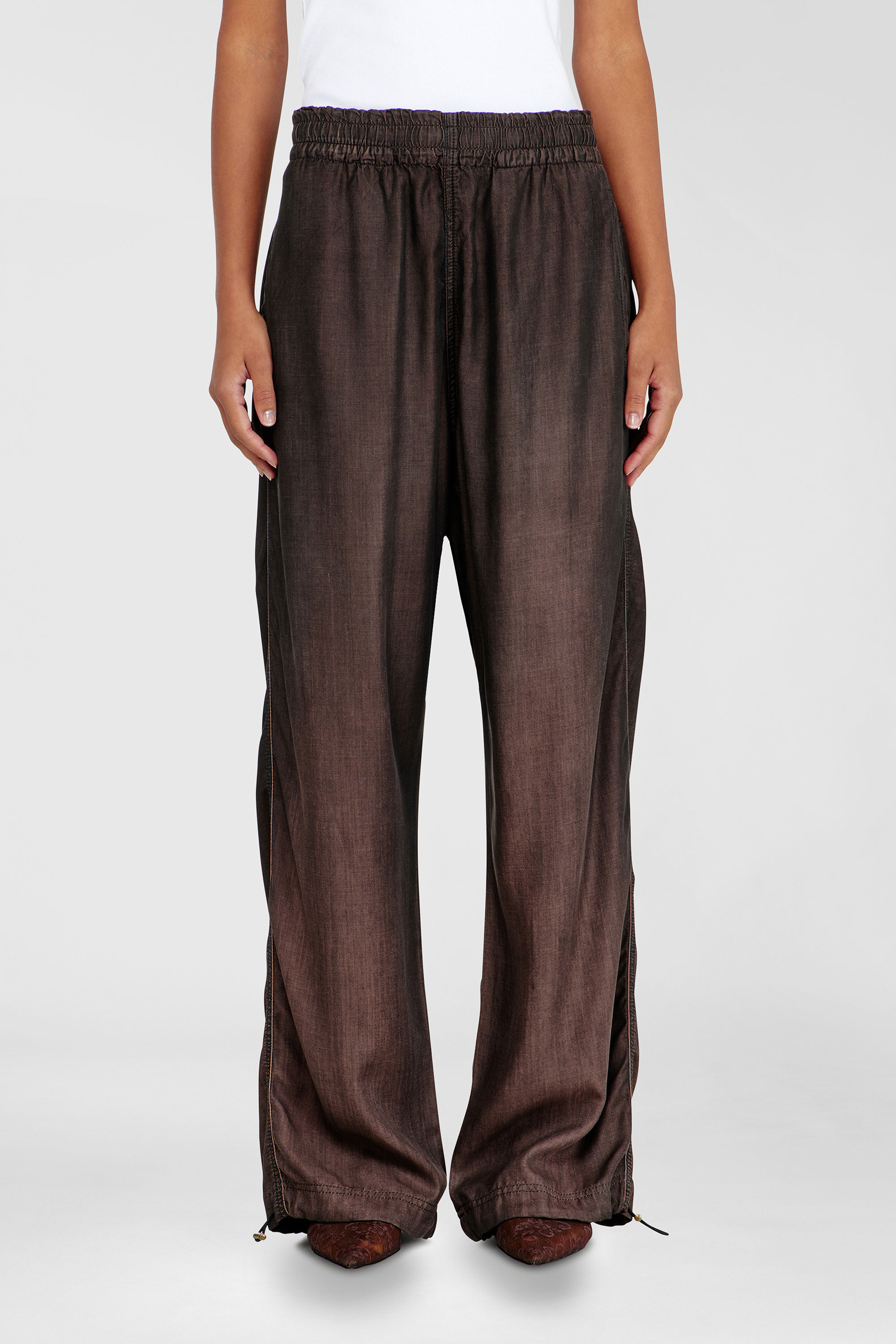 Diesel - Unisex's Relaxed Jeans D-Roder 068YF, Dark Brown - 4