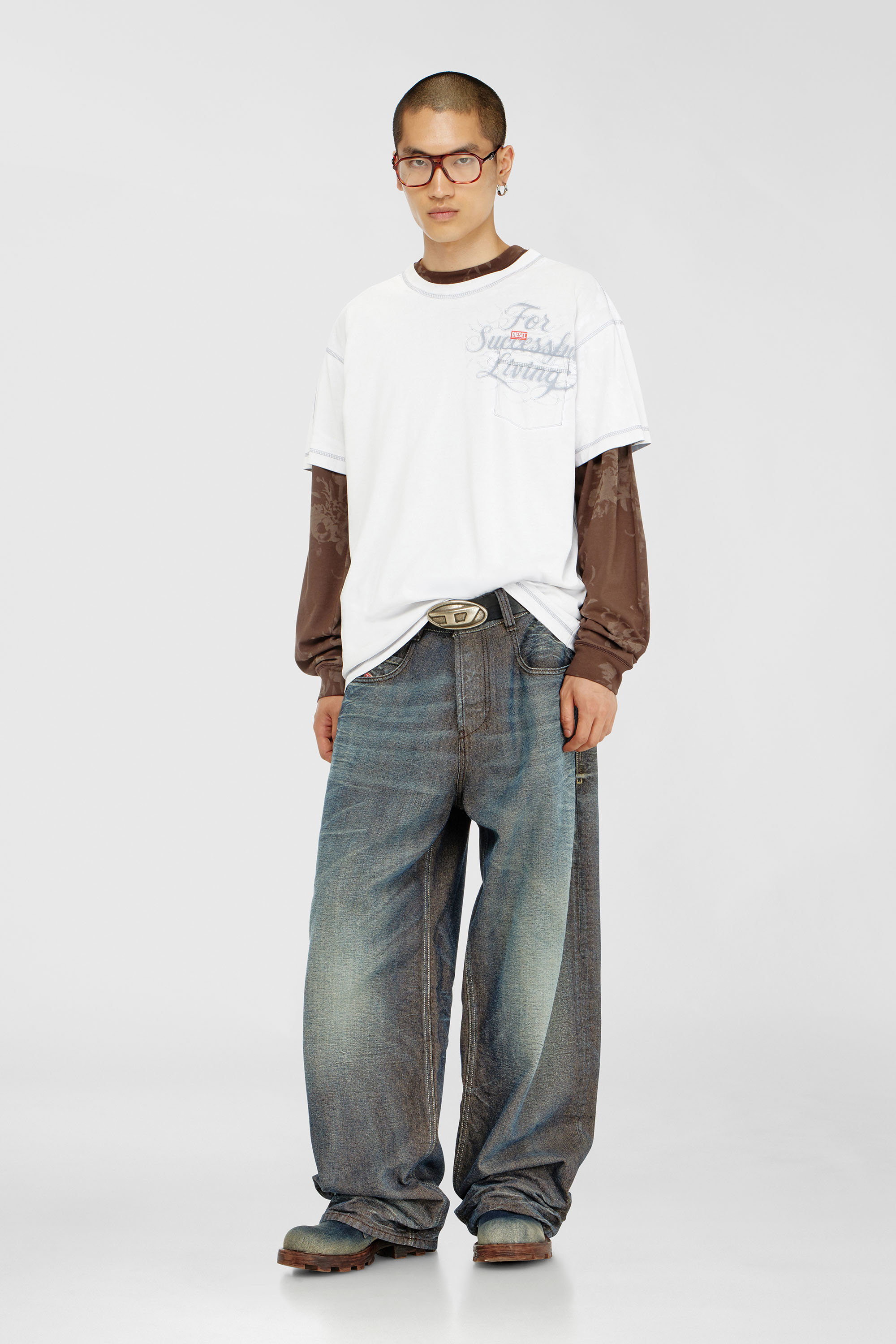 Diesel - T-NORM-POCKET-AA1, Man's T-shirt with chest pocket and graphic print in White - 2
