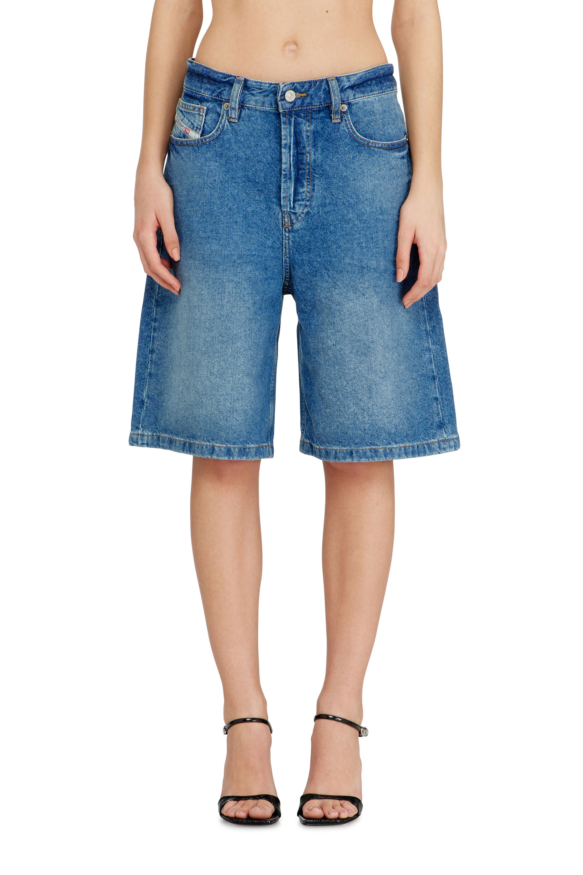 Diesel - DE-SIRE-SHORT, Woman's Shorts in clean-washed denim in Blue - 1