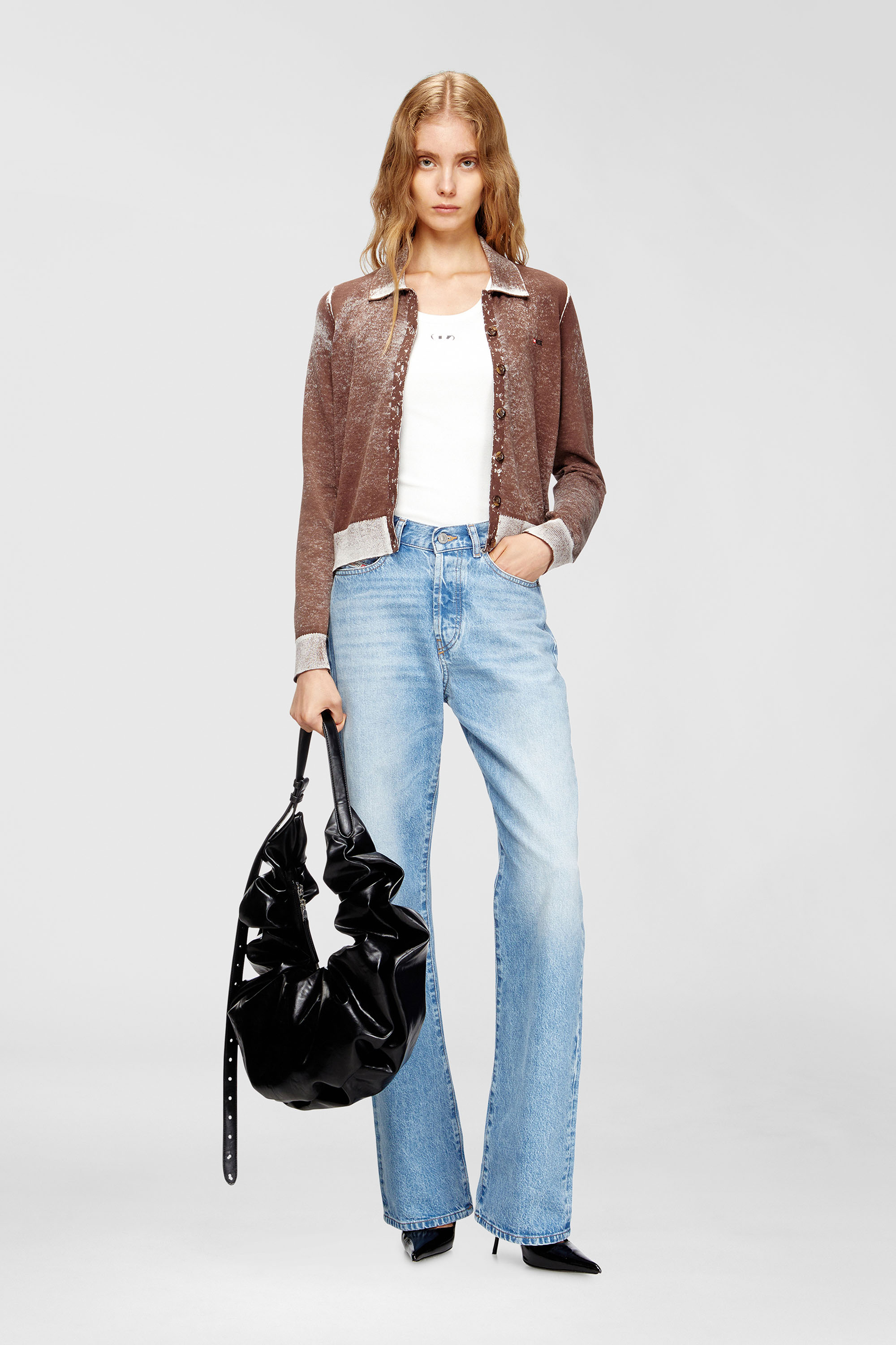 Diesel - GRAB-D HOBO L, Woman's Grab-D-Large scrunched hobo bag in Black - 2