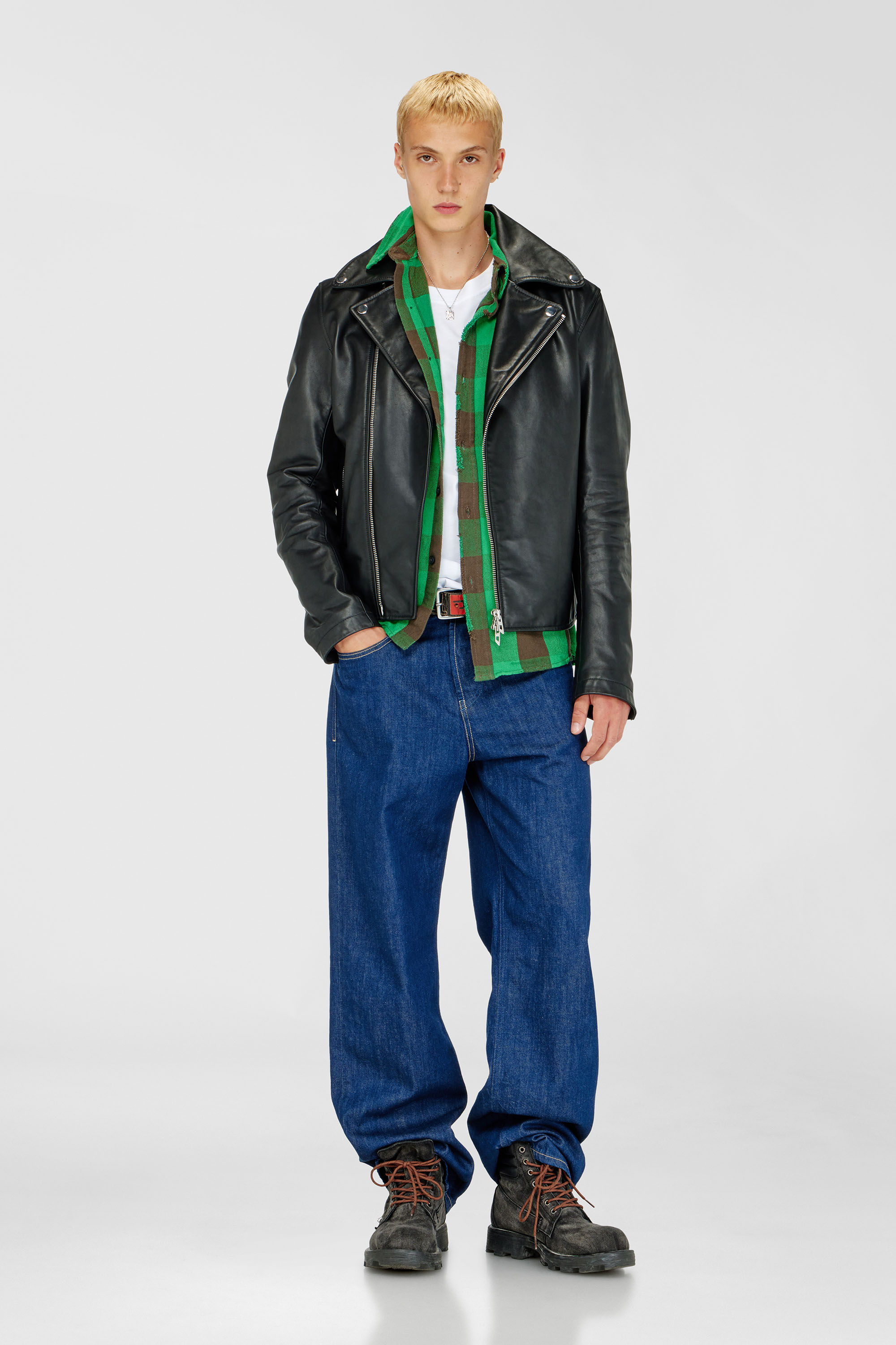 Diesel - L-EO-WRD, Man's Biker jacket in waxed leather in Black - 2