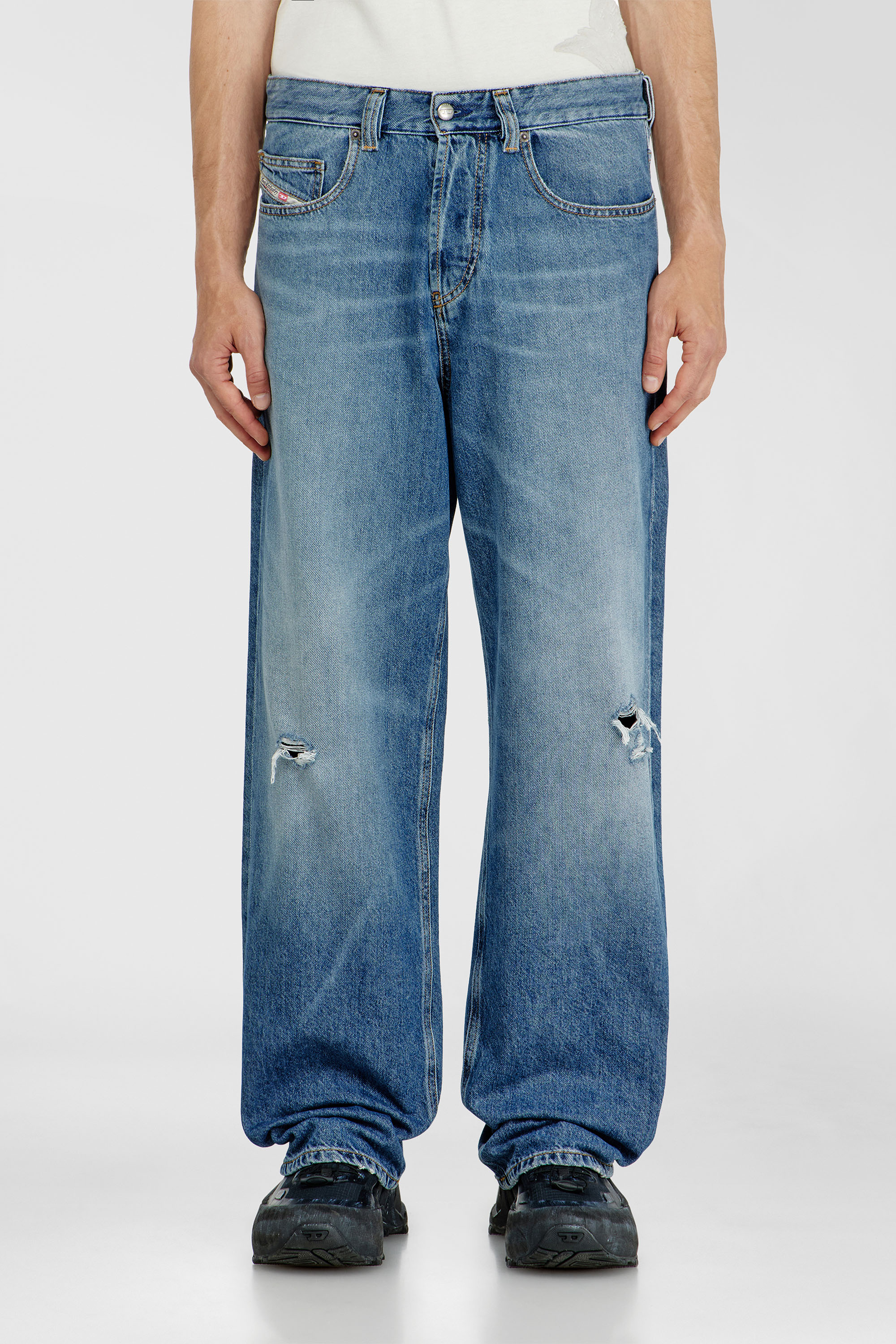 Diesel - Man's Relaxed Jeans 2001 D-Macro 09P61, Medium blue - 1